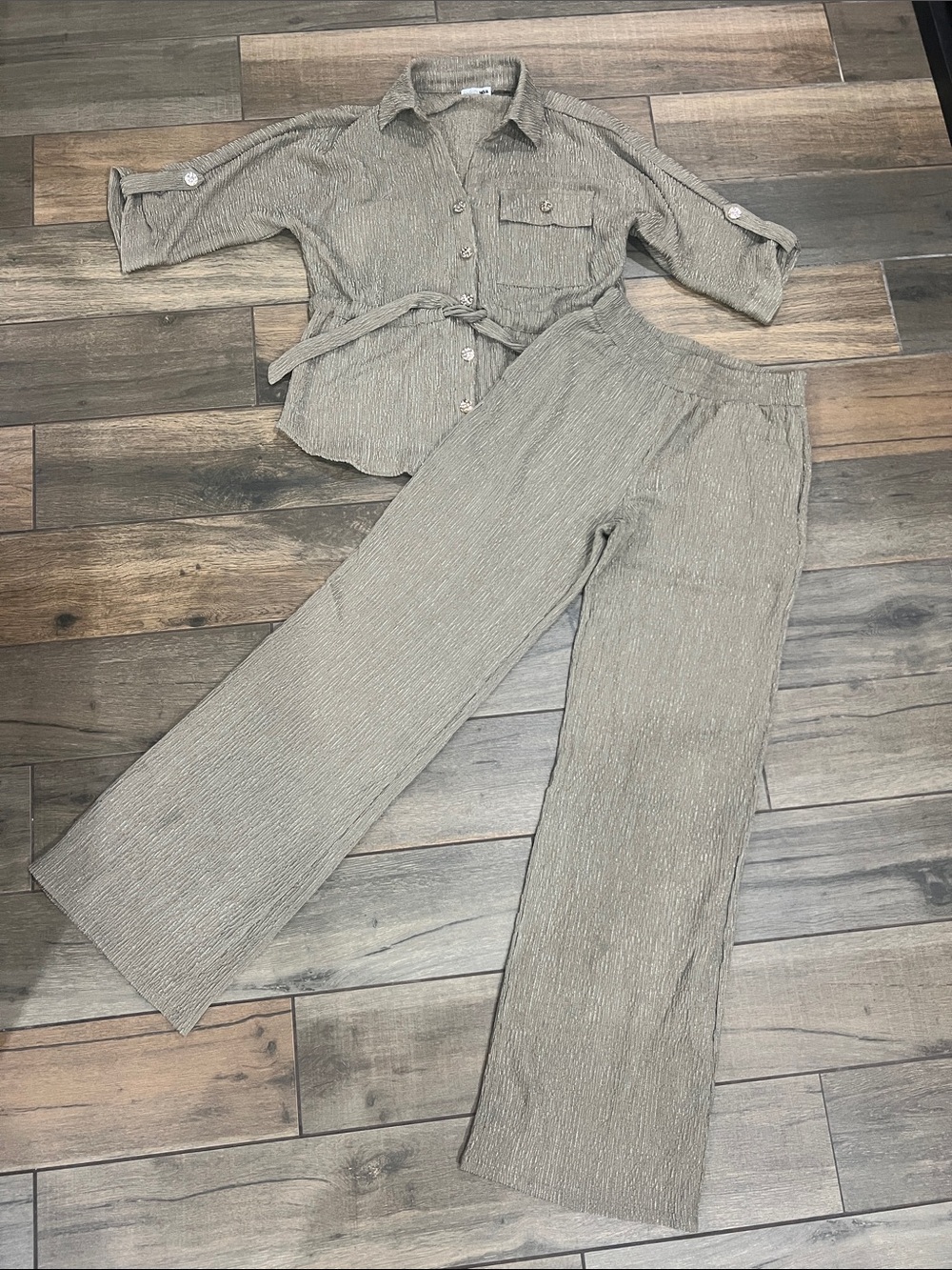 NWOT FASHION NOVA Relaxed Wide-Leg Pants and Button-Up Top Set